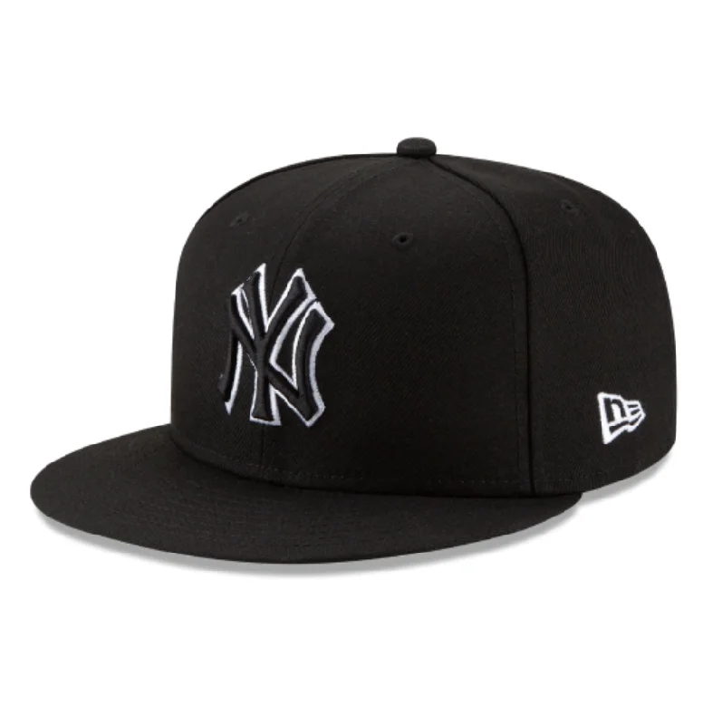 Vintage Baseball Caps for Classic Looks-NEW YORK YANKEES NEW ERA MLB BASIC BLACKOUT FIT 59FIFTY -BLACK/WHITE