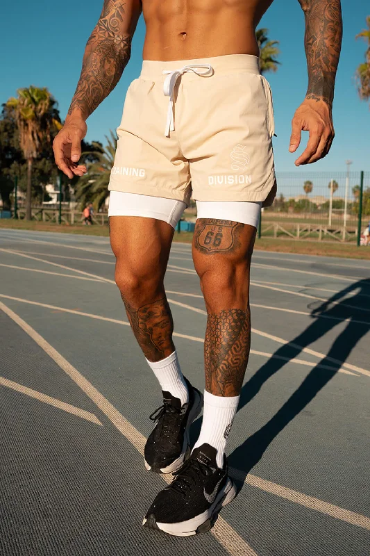 Loose Fit Shorts for Maximum Comfort-Venom 365 Shorts - Sand/White