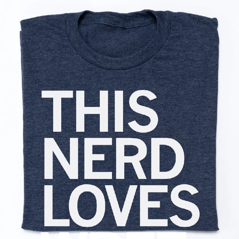 Basic T-Shirt for Easy Wardrobe Building-This Nerd Loves WBEZ