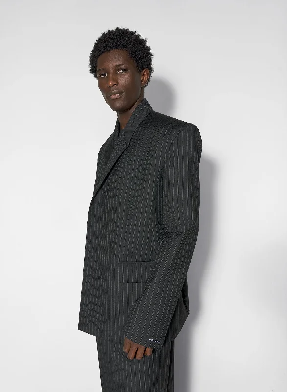 Soft Shell Jackets for Ultimate Comfort-pinstripe oversized tailoring jacket