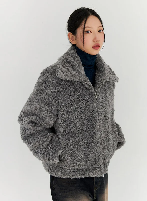 Insulated Jackets for Cold Weather Adventures-Wide Collar Faux Fur Jacket CN315